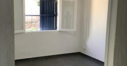 À louer une maison F4 de type case créole entièrement rénovée située à Saint Pierre condé 400 Réunion