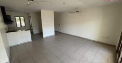 À vendre un appartement T3 de 71m2 avec grande varangue à Sainte Clotilde Réunion