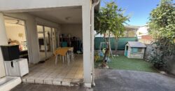 À vendre une maison mitoyenne T3 de 71 m2 située dans une résidence calme et sécurisée à Saint Louis Réunion