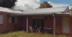 À vendre une villa T4 de 105 m2 sur un terrain de 630 m2 située à La Ravine des Cabris Réunion