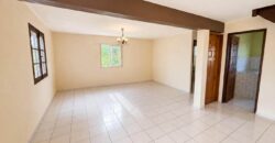 À vendre une jolie maison F4 de 105m2 avec jardin à proximité du centre ville de Saint-André Réunion