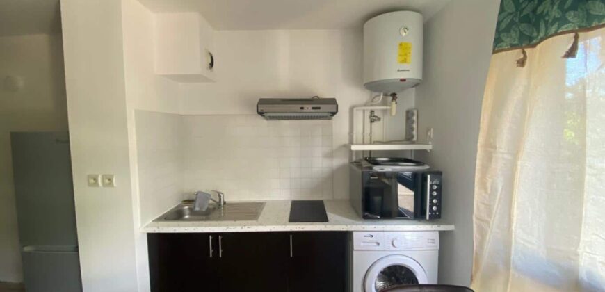 À louer un appartement T1 meublé de 24m2 dans une résidence à Saint Denis Réunion
