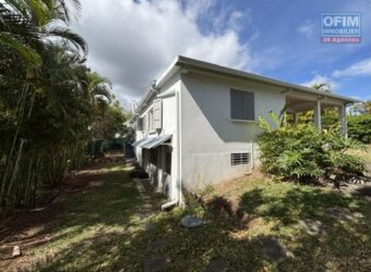 En vente une grande villa T5/6 de 140m2 sur un terrain de 523m2 à La Montagne Saint Denis Réunion