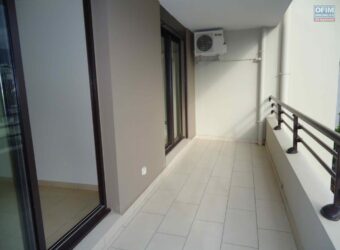 À vendre un appartement T2 de 39m2 sitiué dans le bas de la route du bois de nèfles à Sainte Clotilde Réunion