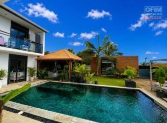 OFIM ouest propose en vente une agréable villa de 130m2 avec piscine à Saint Paul Réunion