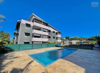 En vente un appartement T3 en rez-de-jardin dans une résidence sécurisée avec piscine à L’Étang-Salé-les-Hauts Réunion
