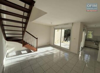 À vendre à La Montagne Réunion un appartement T3 en duplex dans la résidence les huppes de Bourbon