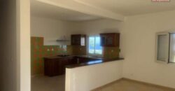 OFIM Sud spacieuse villa T5/6 mitoyenne de 128.88 m2 avec garage située au bas des Avirons Réunion en location