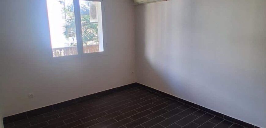 OFIM met en location un appartement F3 de 76 m² à L’Éperon, Saint-Gilles-les-Hauts Réunion