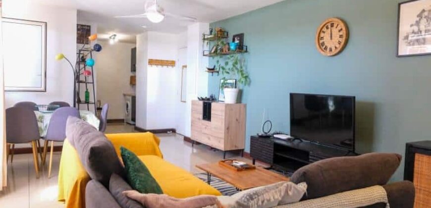 En vente un lumineux appartement de type F2 de 44.61 m2 situé la résidence sécurisée les Amarantes à Sainte Clotilde Réunion