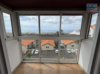OFIM met en location un appartement T4 en duplex avec vue mer à Saint-Denis Réunion