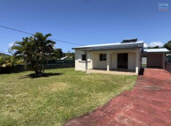En vente une maison T4 de plain-pied avec grande varangue sur un terrain de 601 m² à Sainte-Anne Réunion