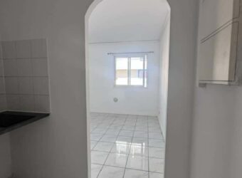 Location d’un appartement de type F1 dans une résidence à Sainte Clotilde Réunion