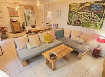 Location d’un lumineux appartement T2 avec véranda en plein centre de La Montagne Réunion